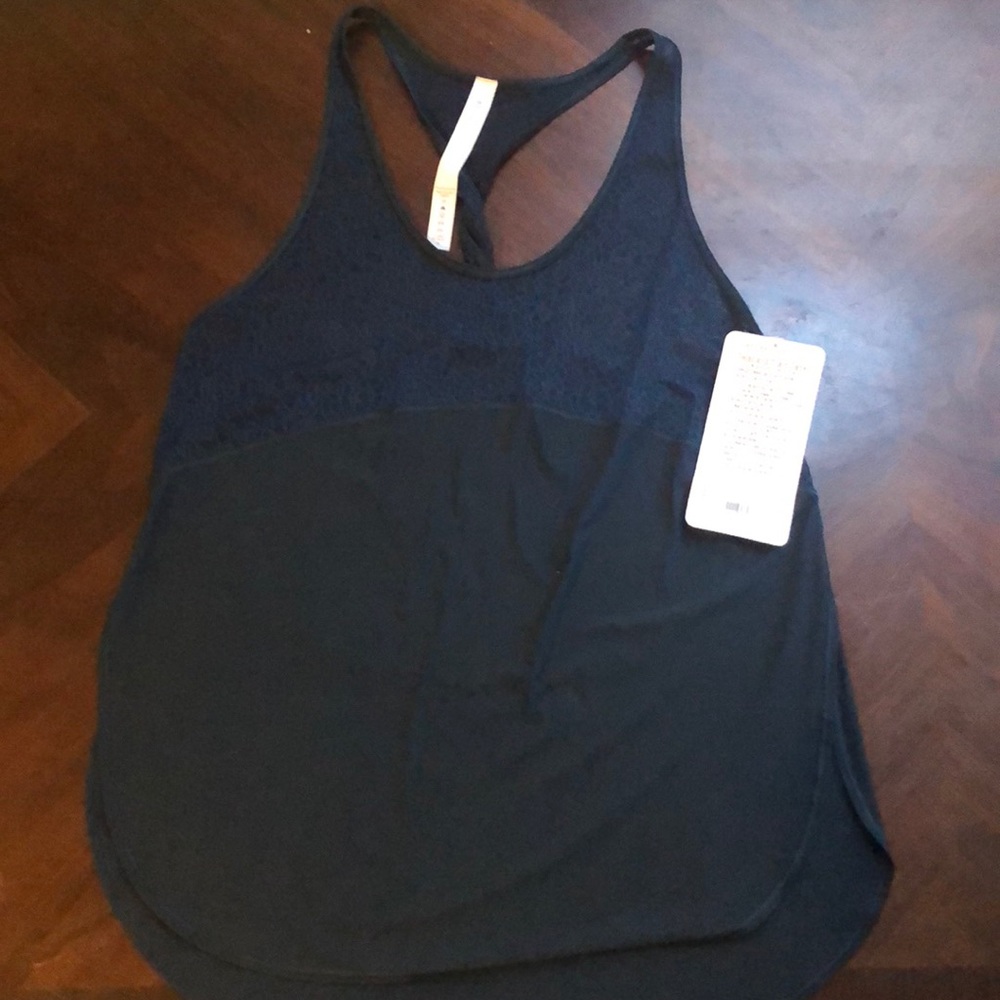 Twist & Train tank NWT